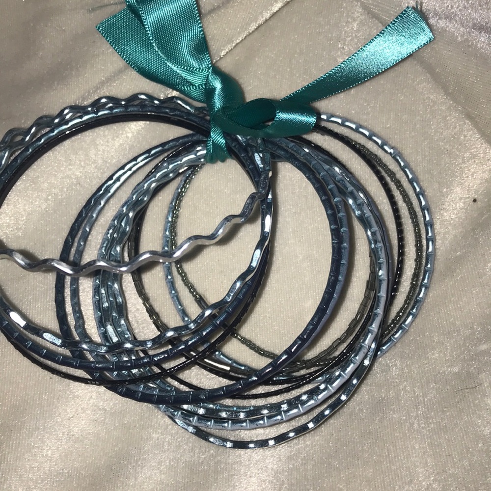 Bangle bracelet 15 total